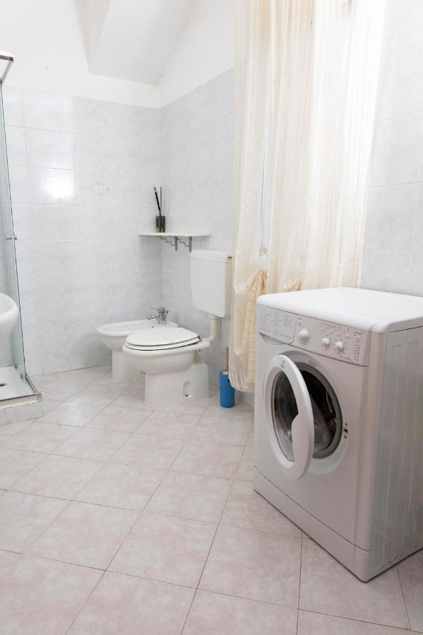 Leto'S Apartment In Sanremo - Parking & Garden エクステリア 写真